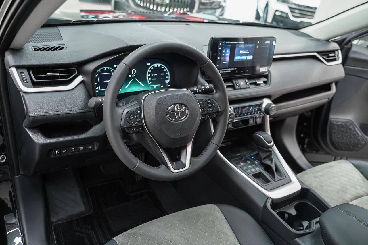 Toyota RAV4 2025, черный, ДЦ Орехово