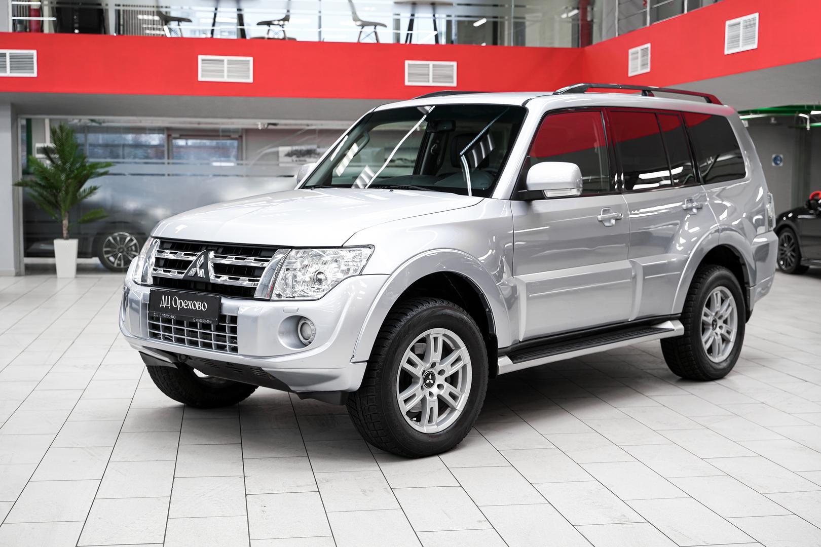 Mitsubishi Pajero 2011, серебряный, ДЦ Орехово