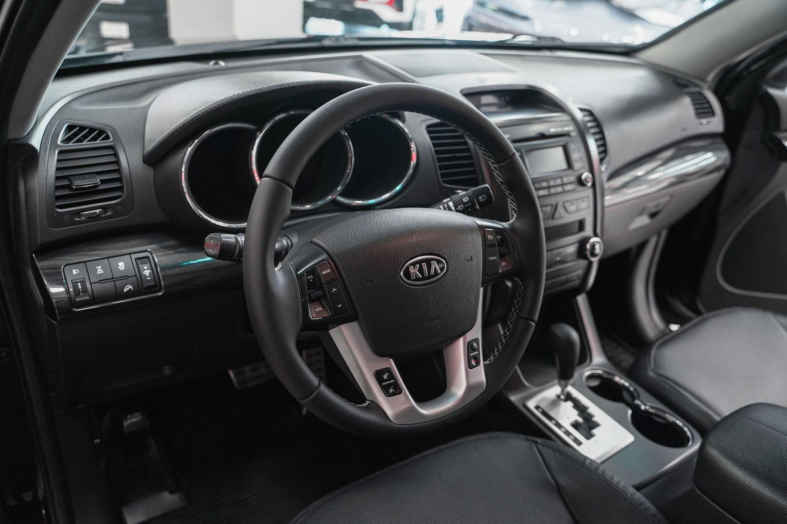 Kia Sorento 2012, черный, ДЦ Орехово