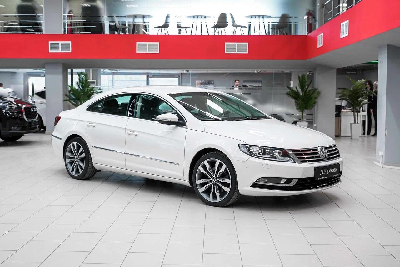 Volkswagen Passat CC 2012, белый, ДЦ Орехово