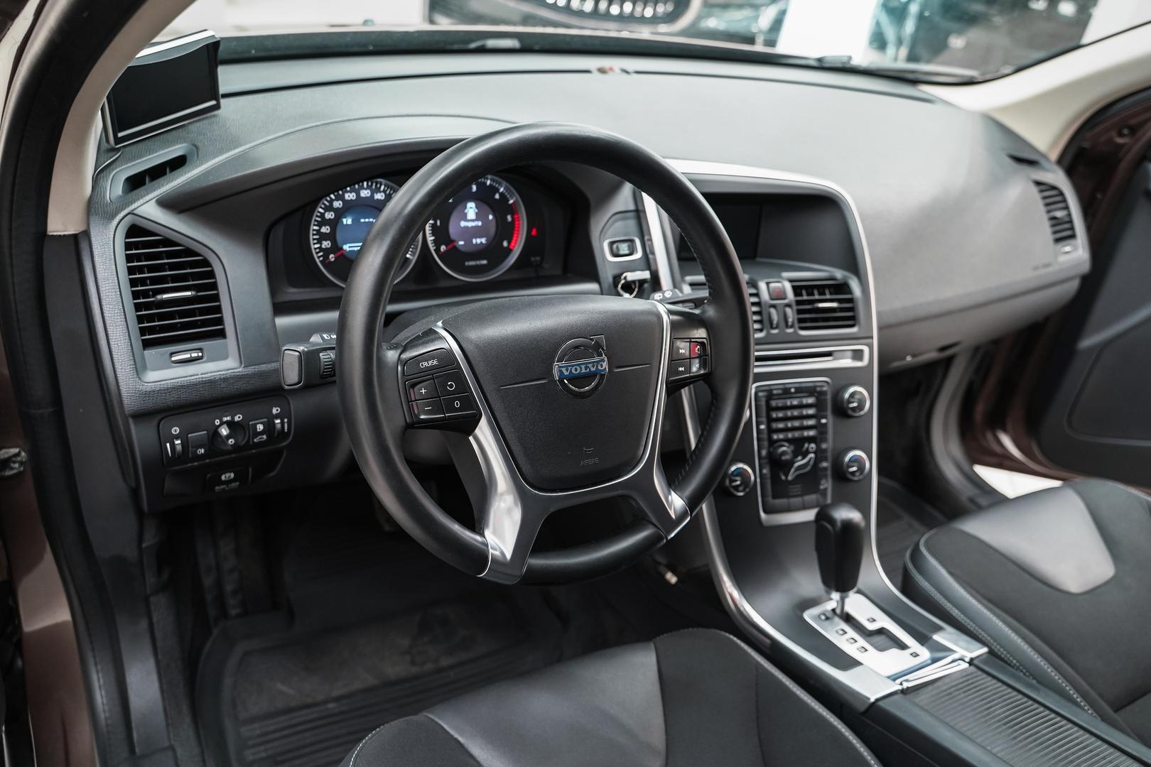 Volvo XC60 2011, коричневый, ДЦ Орехово