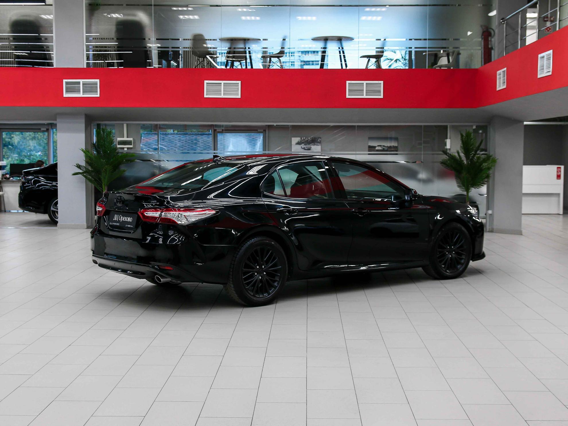 Toyota Camry 2018, черный, ДЦ Орехово