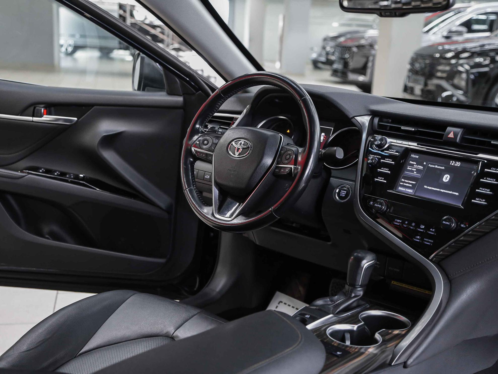 Toyota Camry 2018, синий, ДЦ Орехово