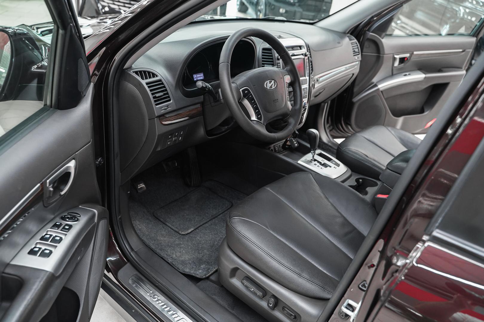Hyundai Santa Fe 2011, пурпурный, ДЦ Орехово