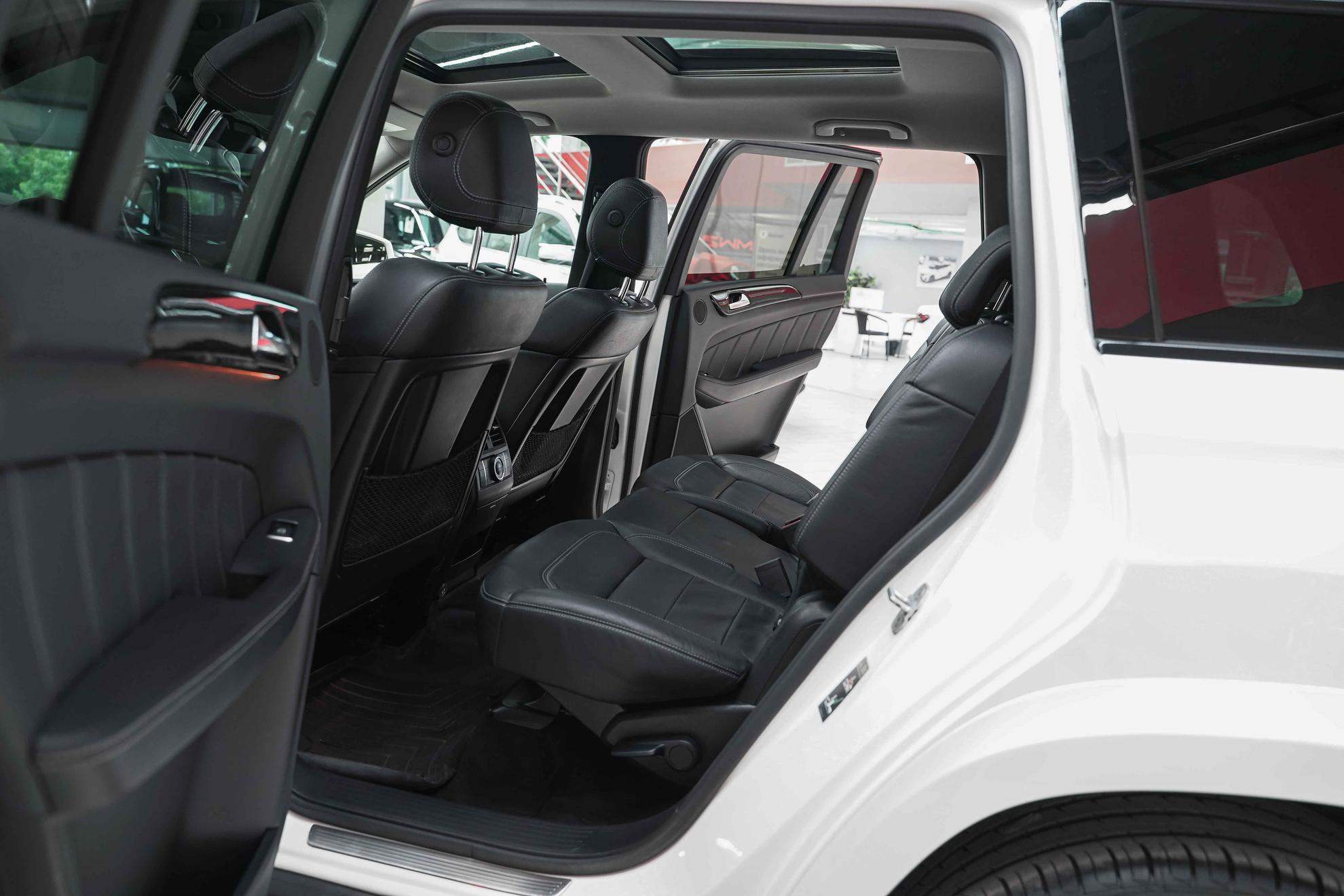 Mercedes-Benz GL-Класс 2015, белый, ДЦ Орехово