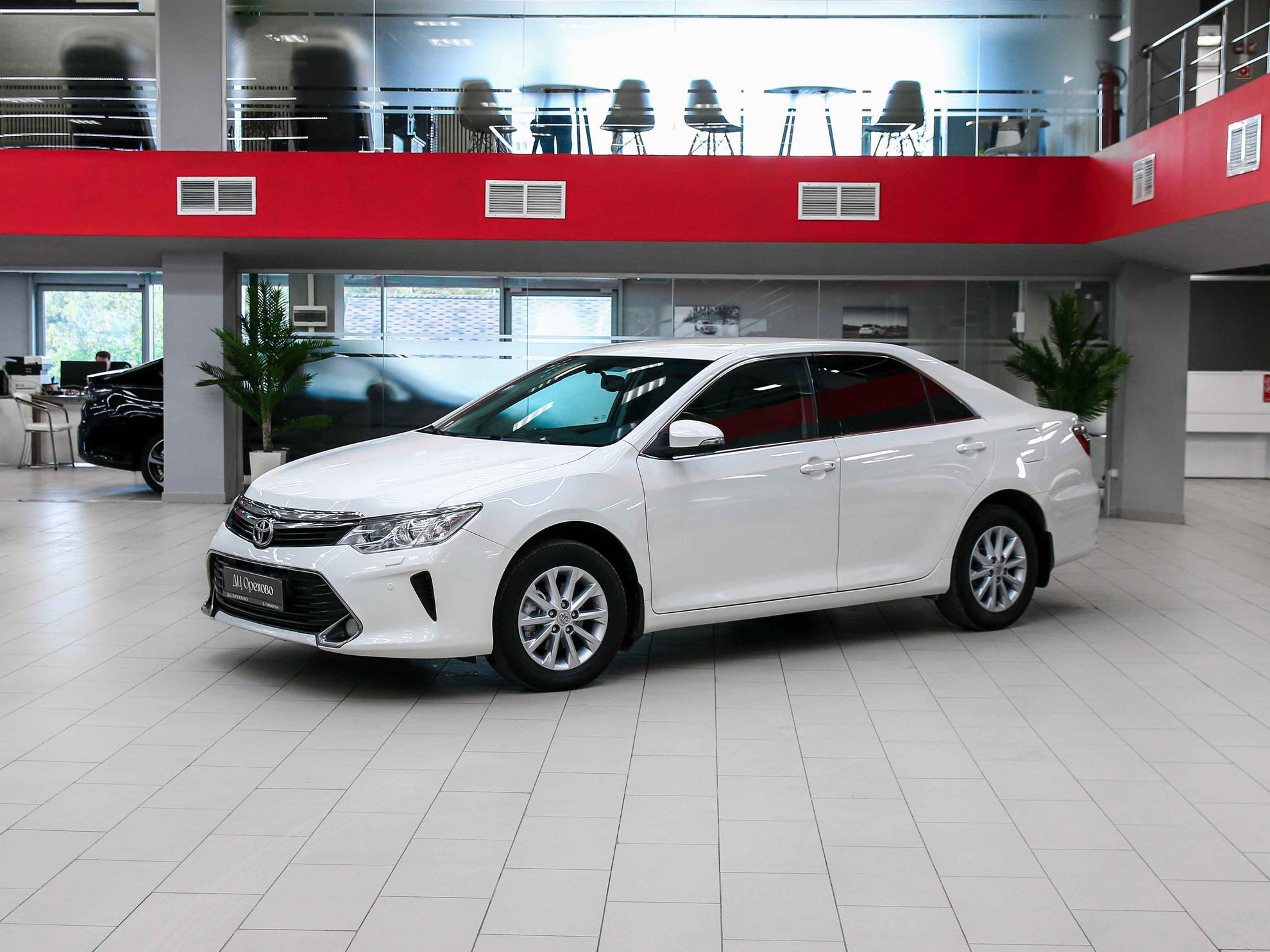 Toyota Camry 2016, белый, ДЦ Орехово