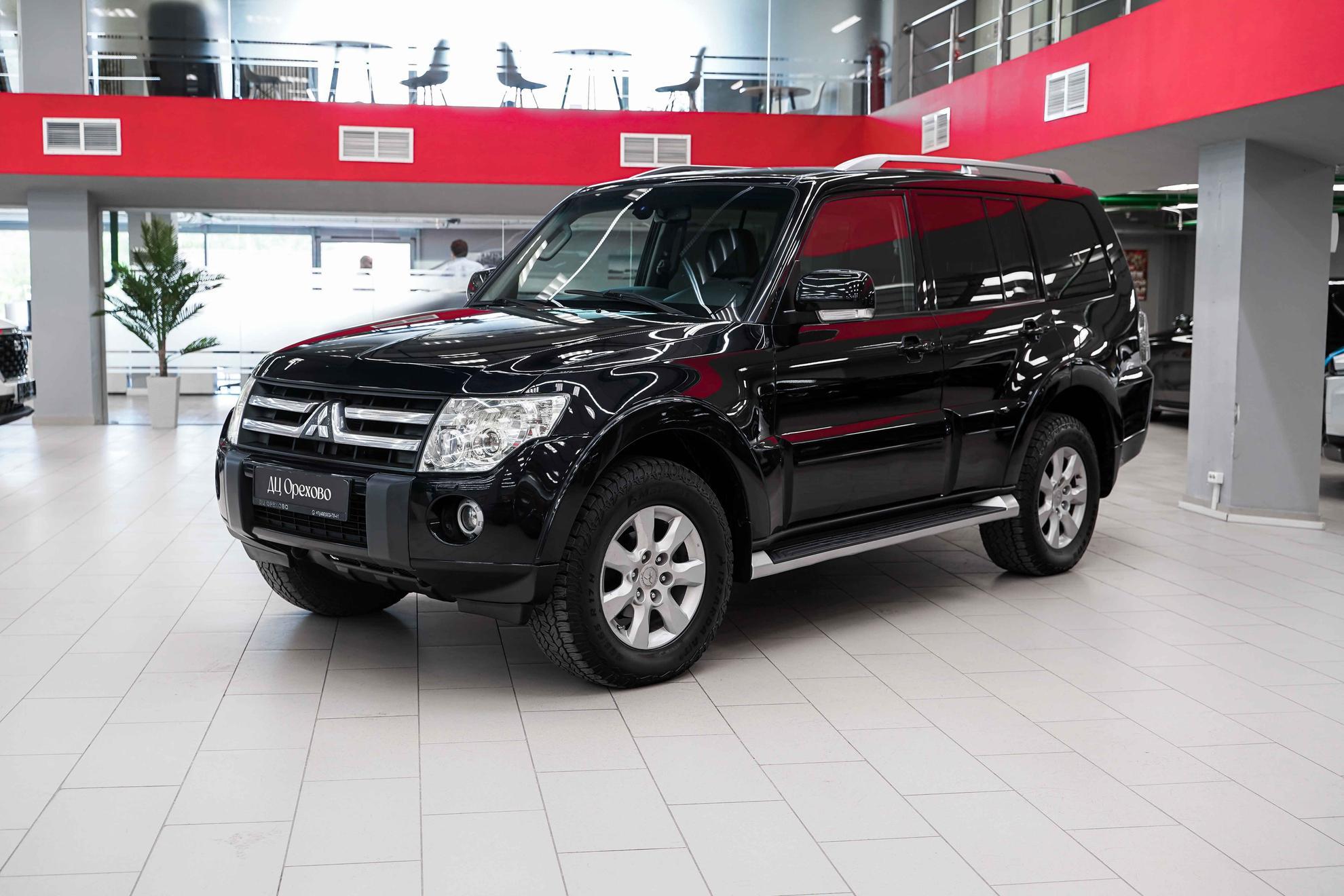 Mitsubishi Pajero 2010, черный, ДЦ Орехово