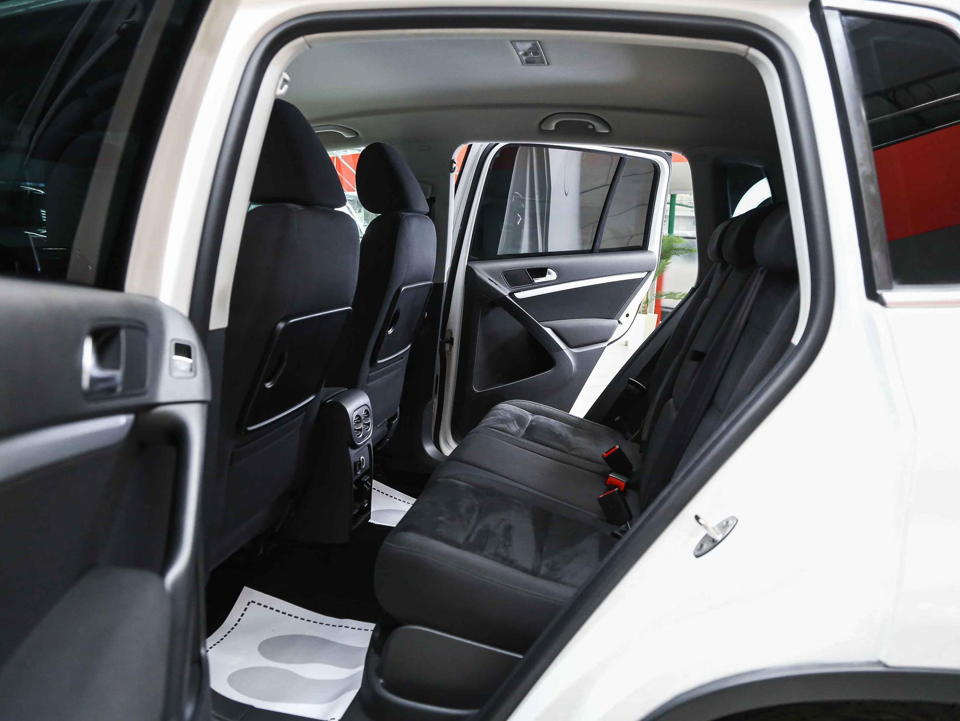 Volkswagen Tiguan 2013, белый, ДЦ Орехово