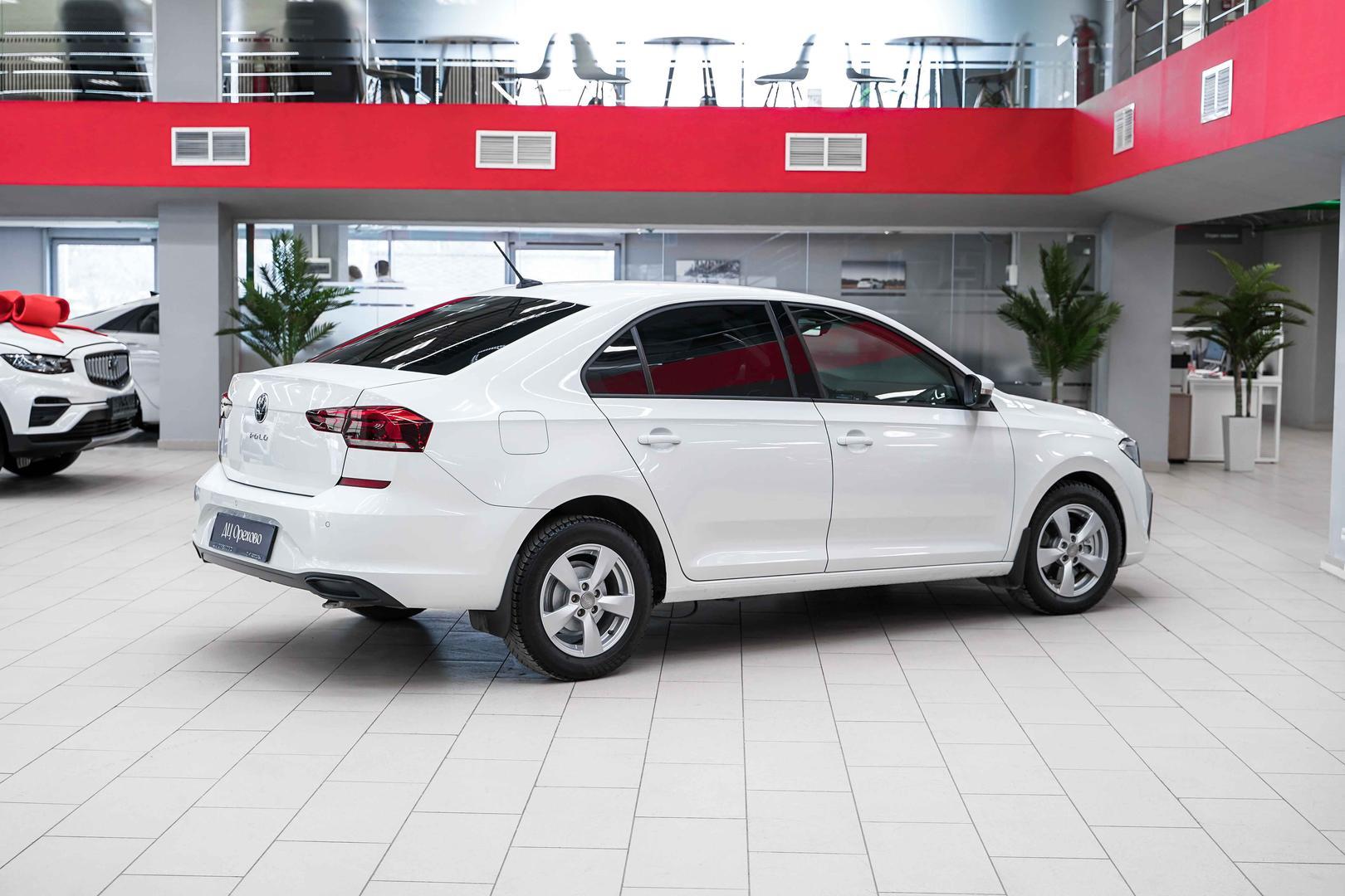 Volkswagen Polo 2021, белый, ДЦ Орехово