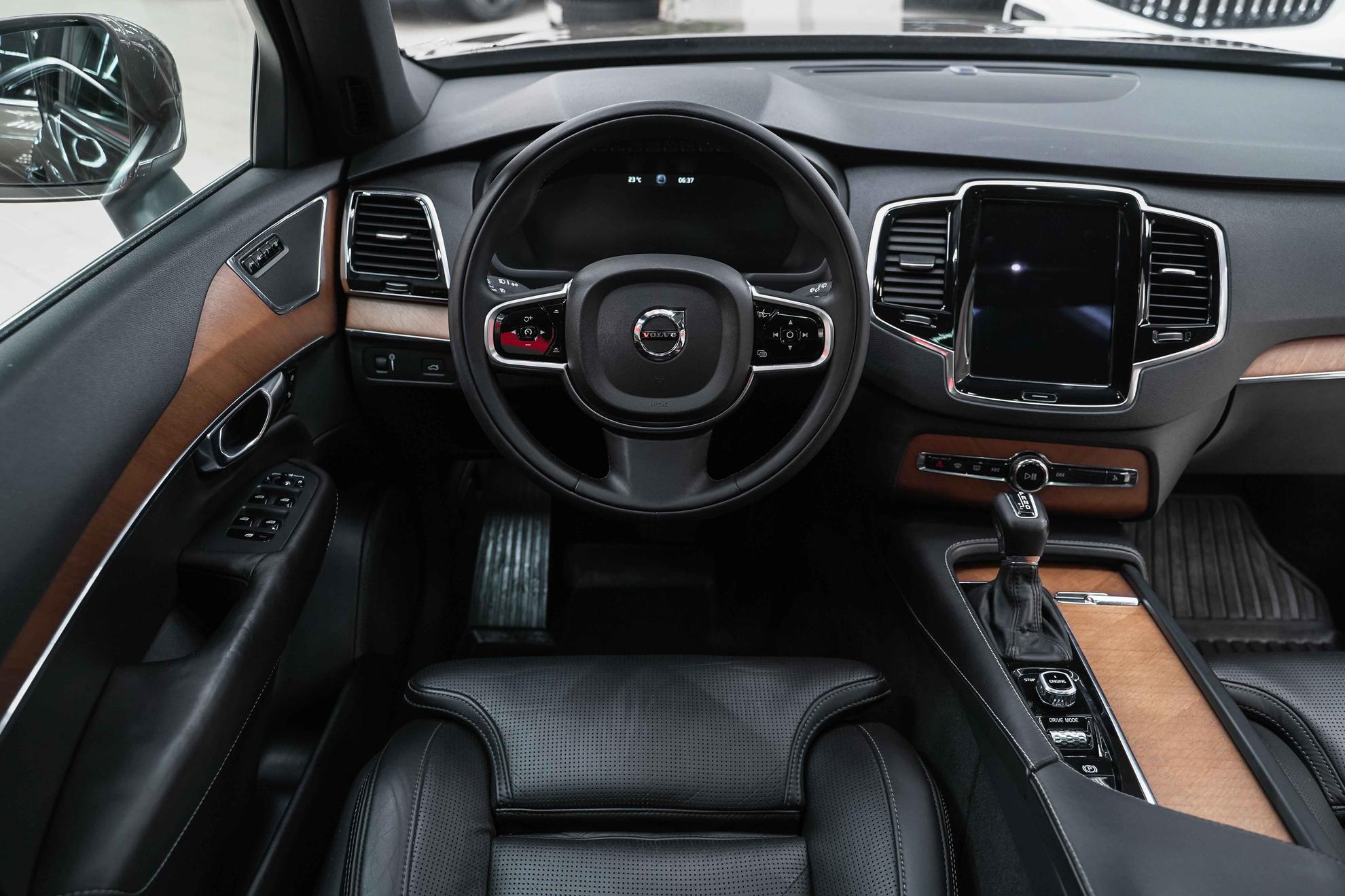 Volvo XC90 2016, коричневый, ДЦ Орехово