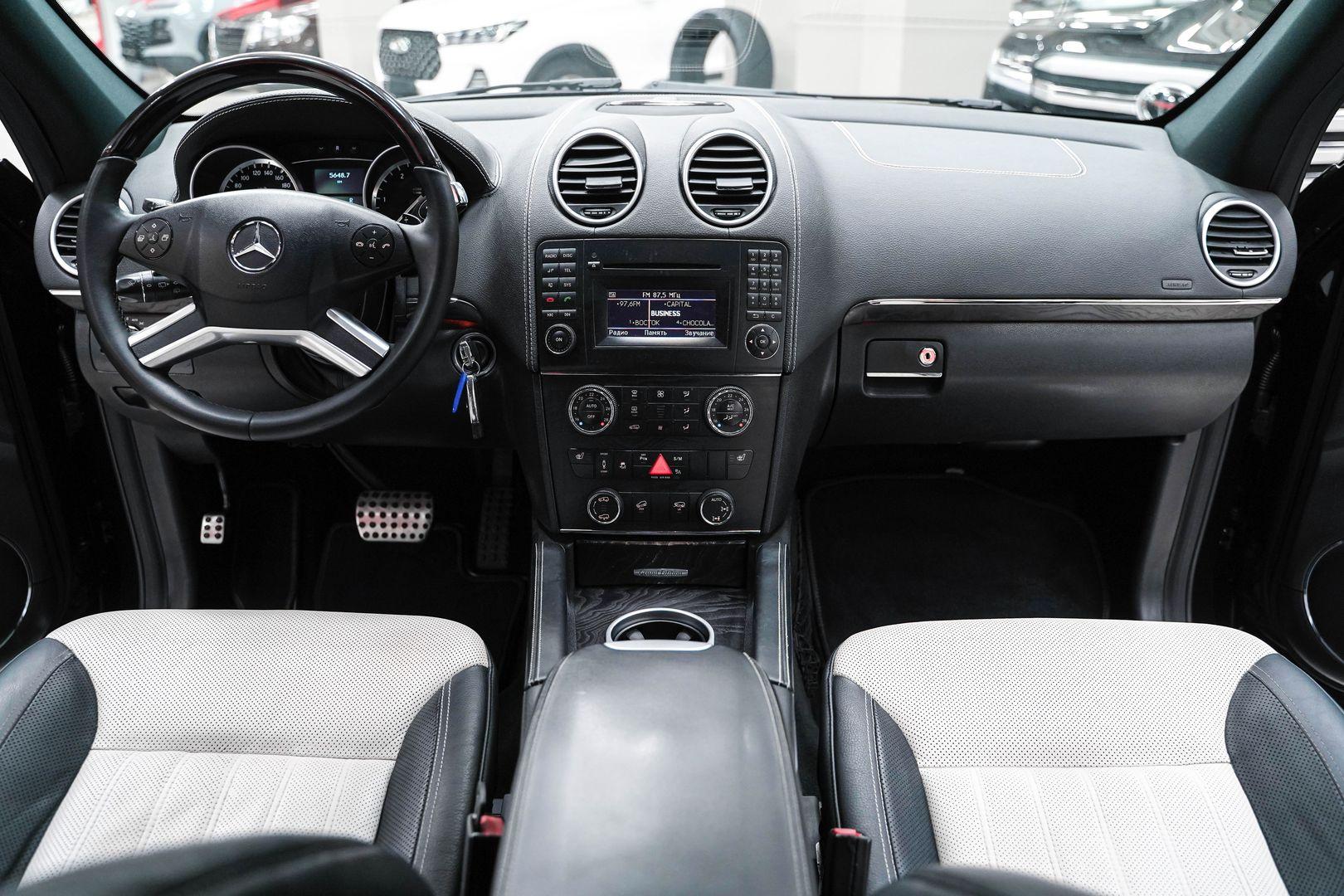 Mercedes-Benz GL-Класс 2012, черный, ДЦ Орехово