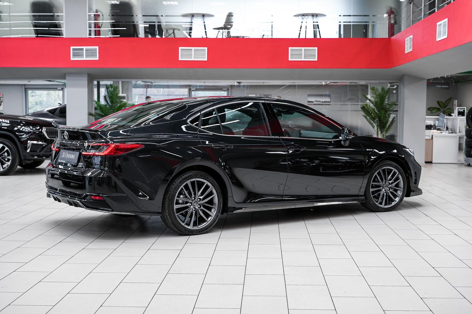 Toyota Camry 2025, черный, ДЦ Орехово