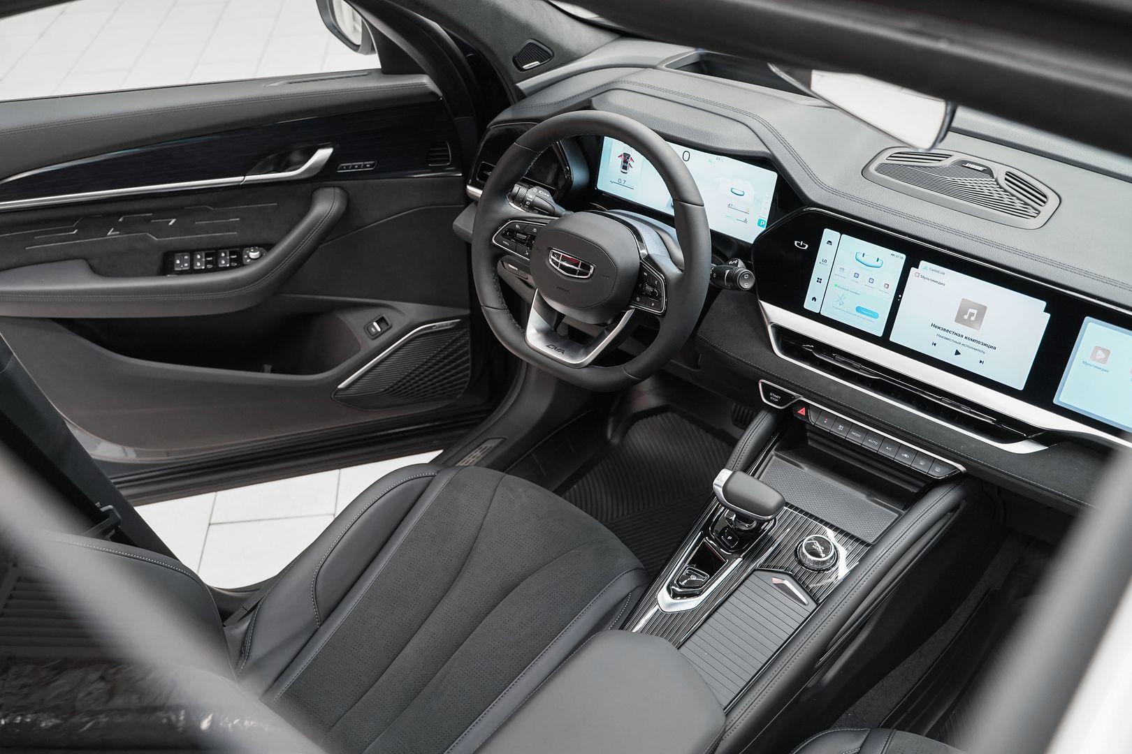 Geely Monjaro 2024, серый, ДЦ Орехово