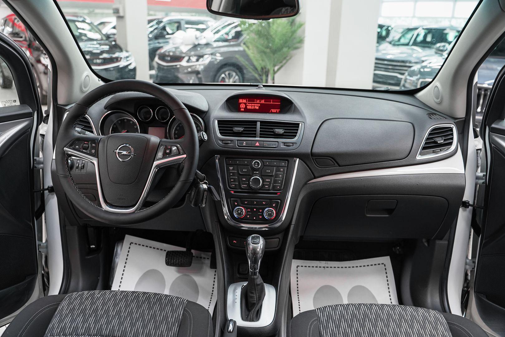 Opel Mokka 2013, белый, ДЦ Орехово