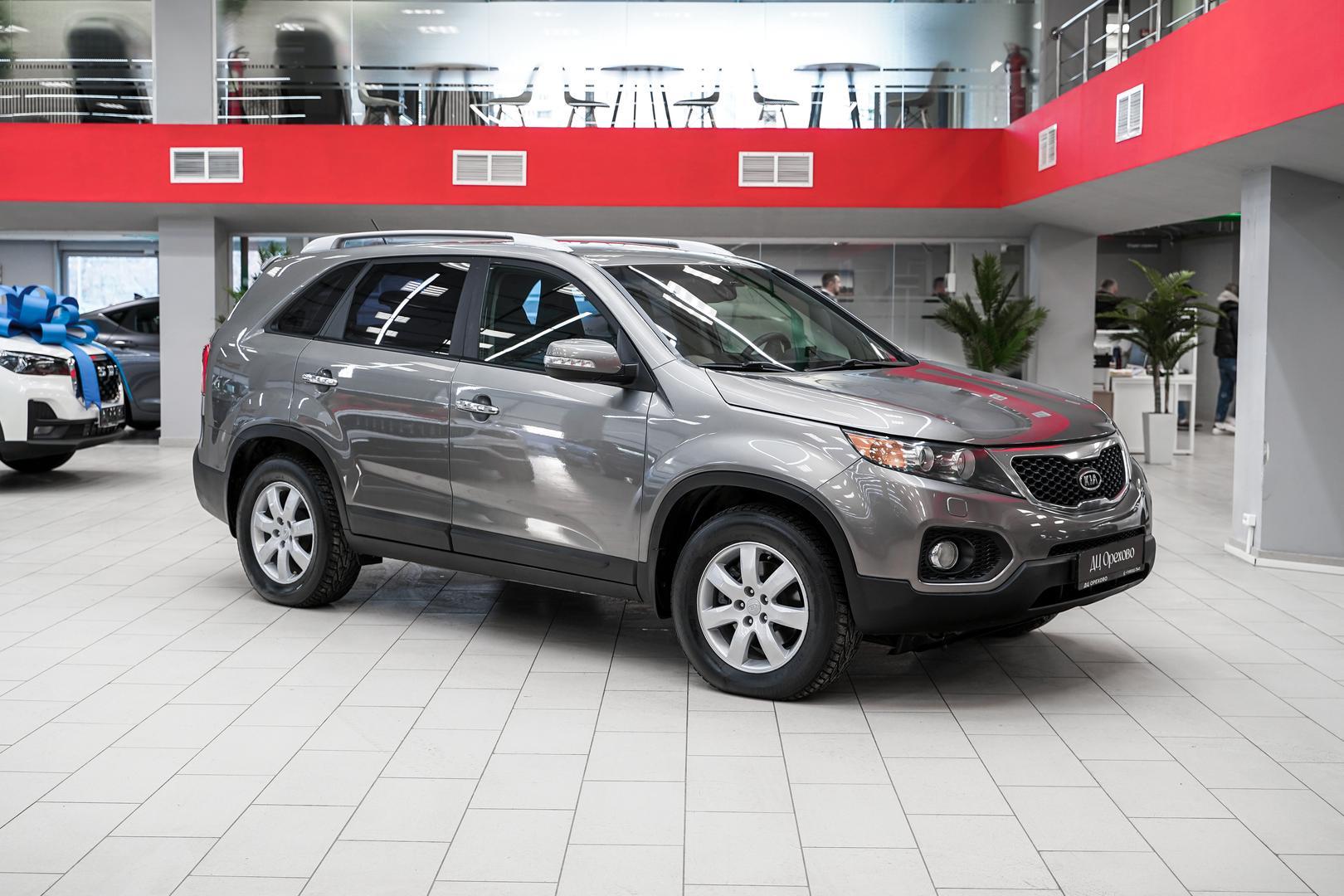 Kia Sorento 2010, серый, ДЦ Орехово