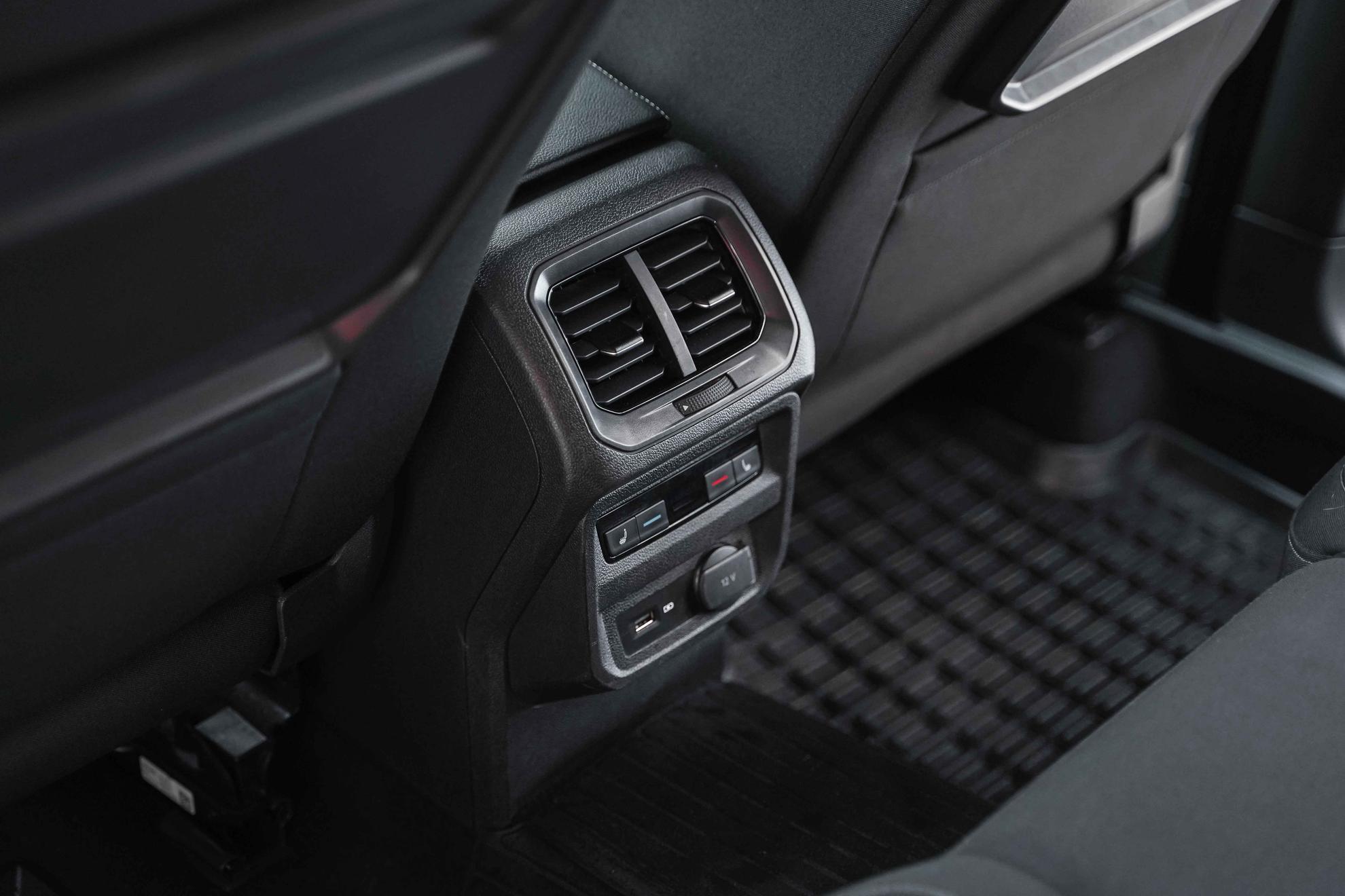 Volkswagen Tiguan 2018, белый, ДЦ Орехово