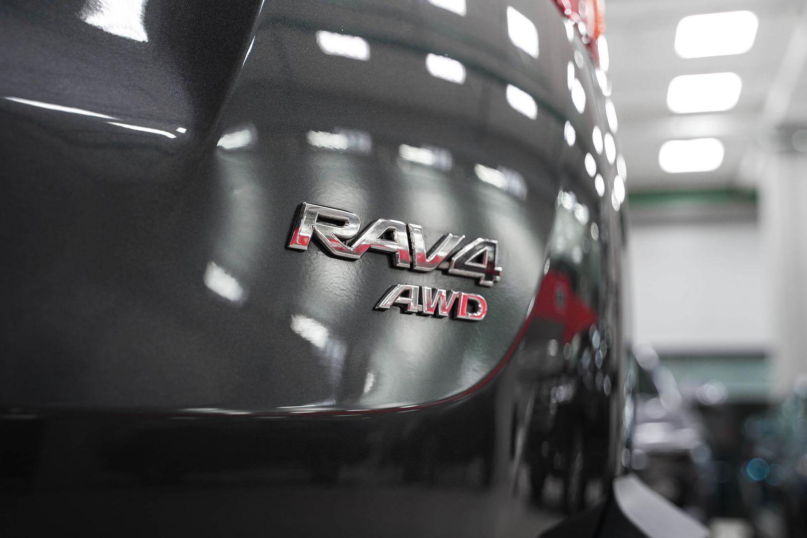 Toyota RAV4 2015, серый, ДЦ Орехово
