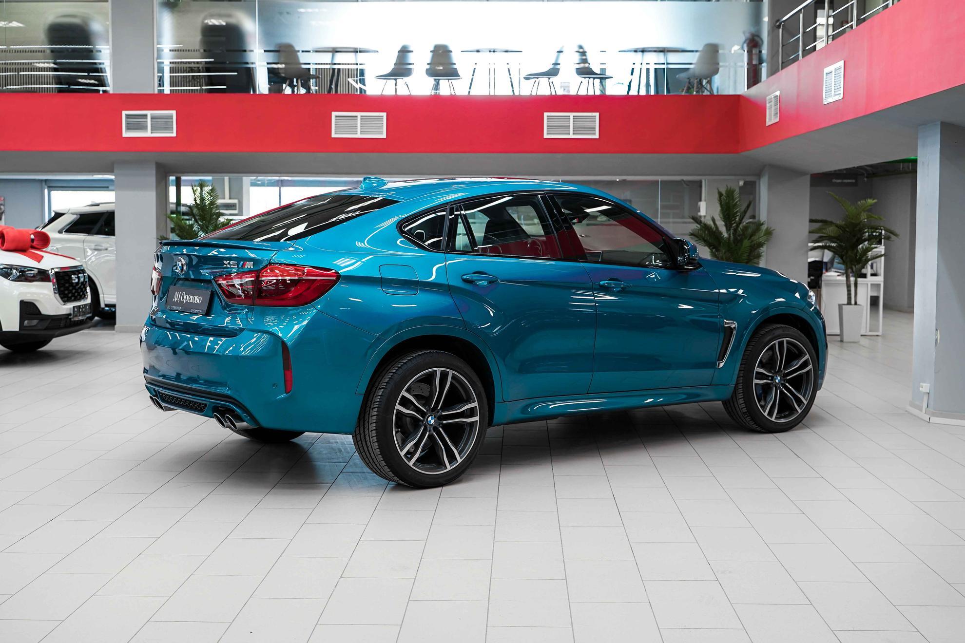 BMW X6 M 2018, голубой, ДЦ Орехово