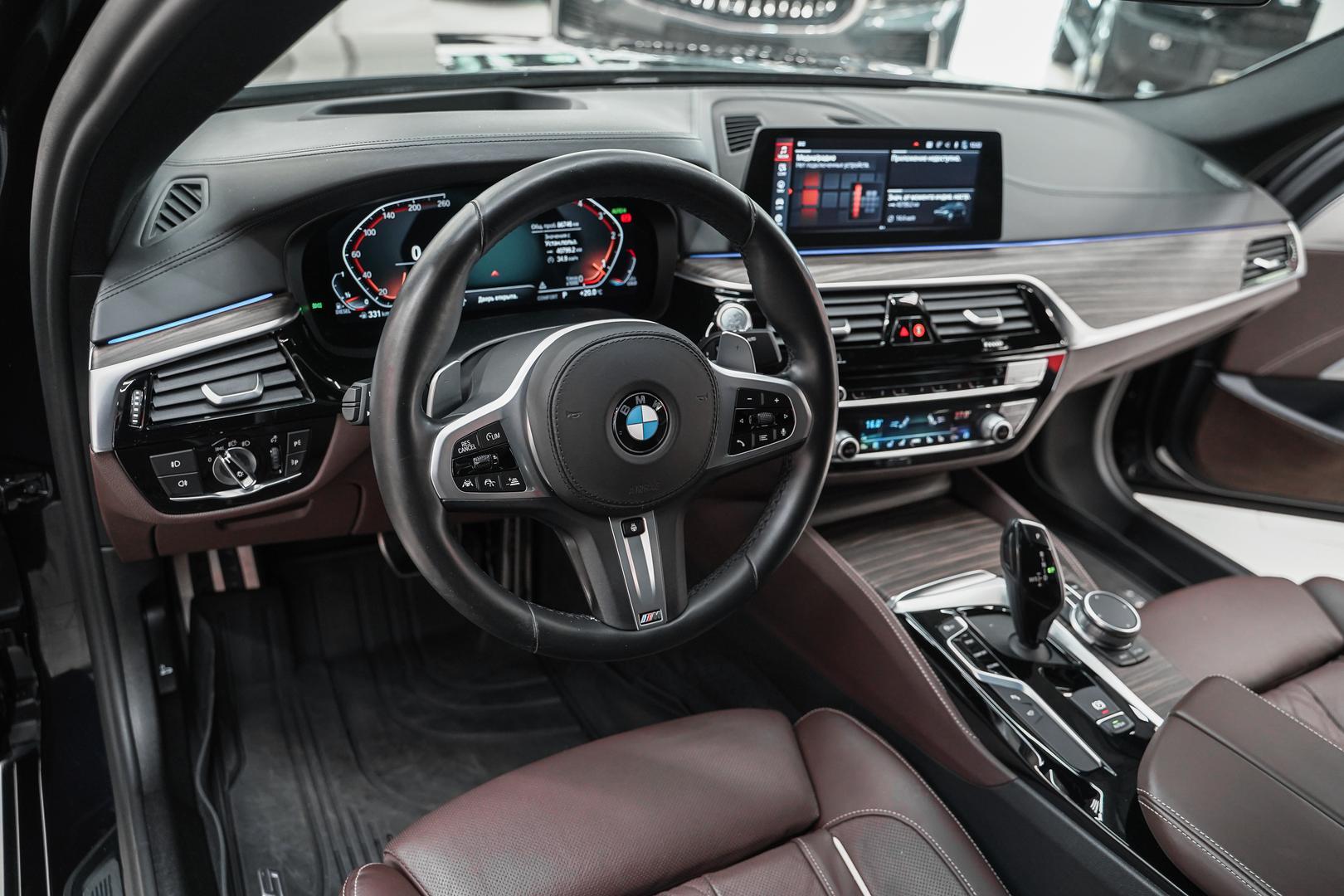 BMW 5 серии 2020, черный, ДЦ Орехово