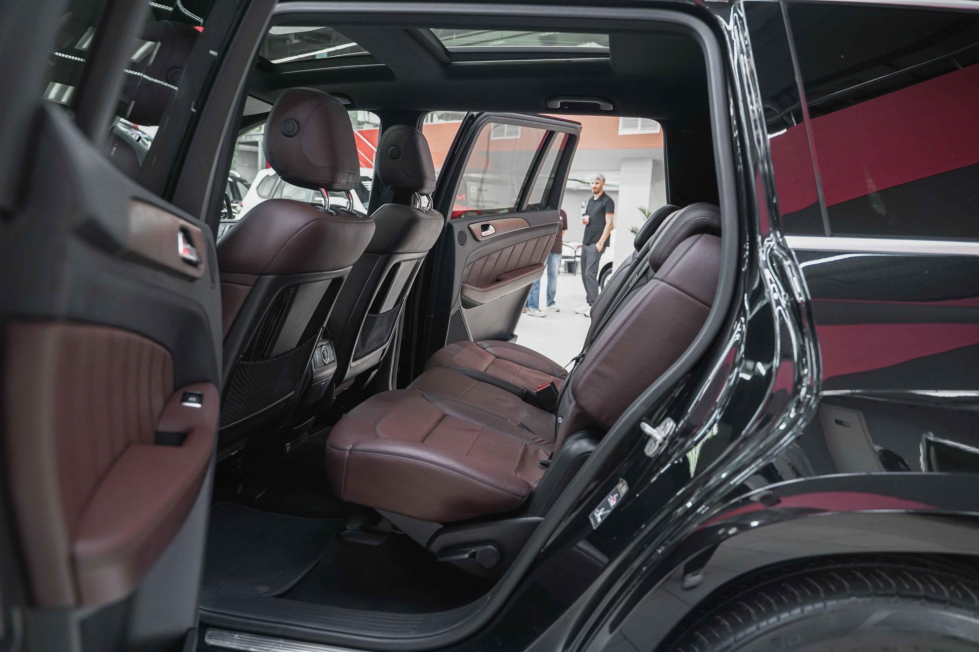 Mercedes-Benz GL-Класс 2015, черный, ДЦ Орехово