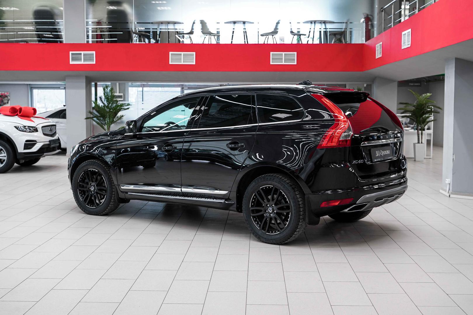 Volvo XC60 2013, черный, ДЦ Орехово