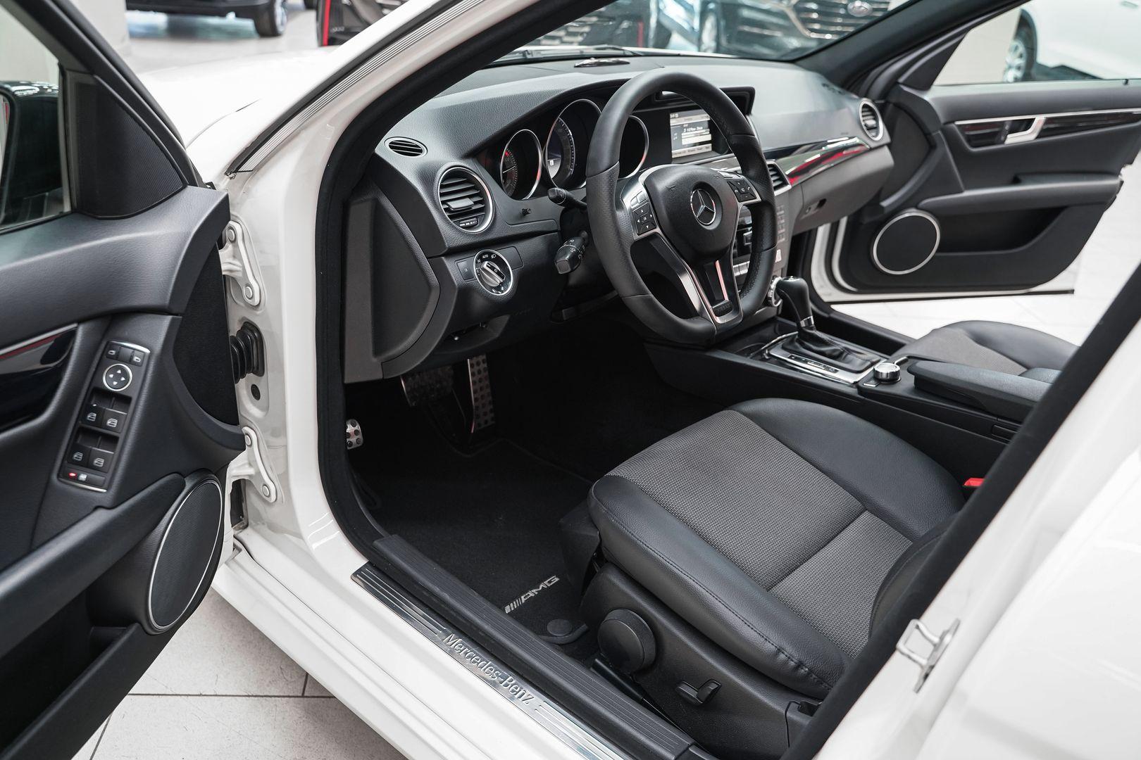 Mercedes-Benz C-Класс 2012, белый, ДЦ Орехово