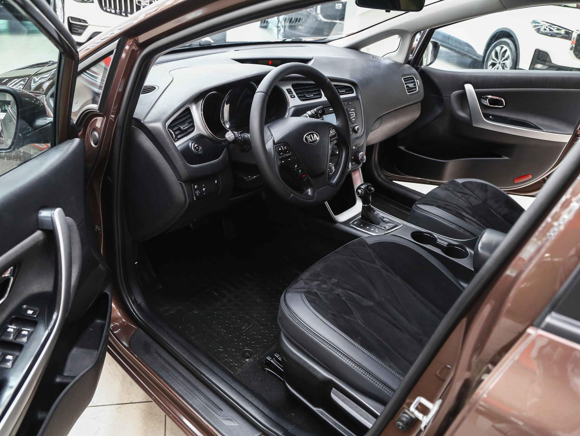 Kia Ceed 2013, коричневый, ДЦ Орехово