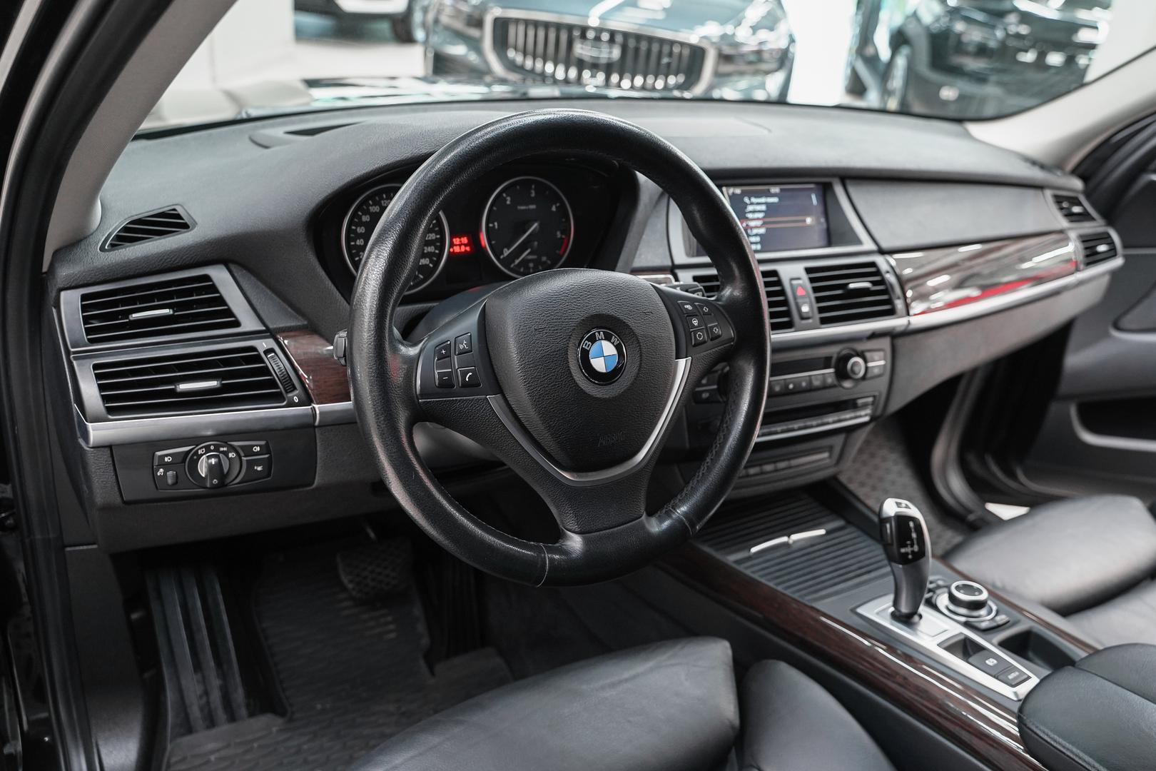 BMW X5 2013, черный, ДЦ Орехово