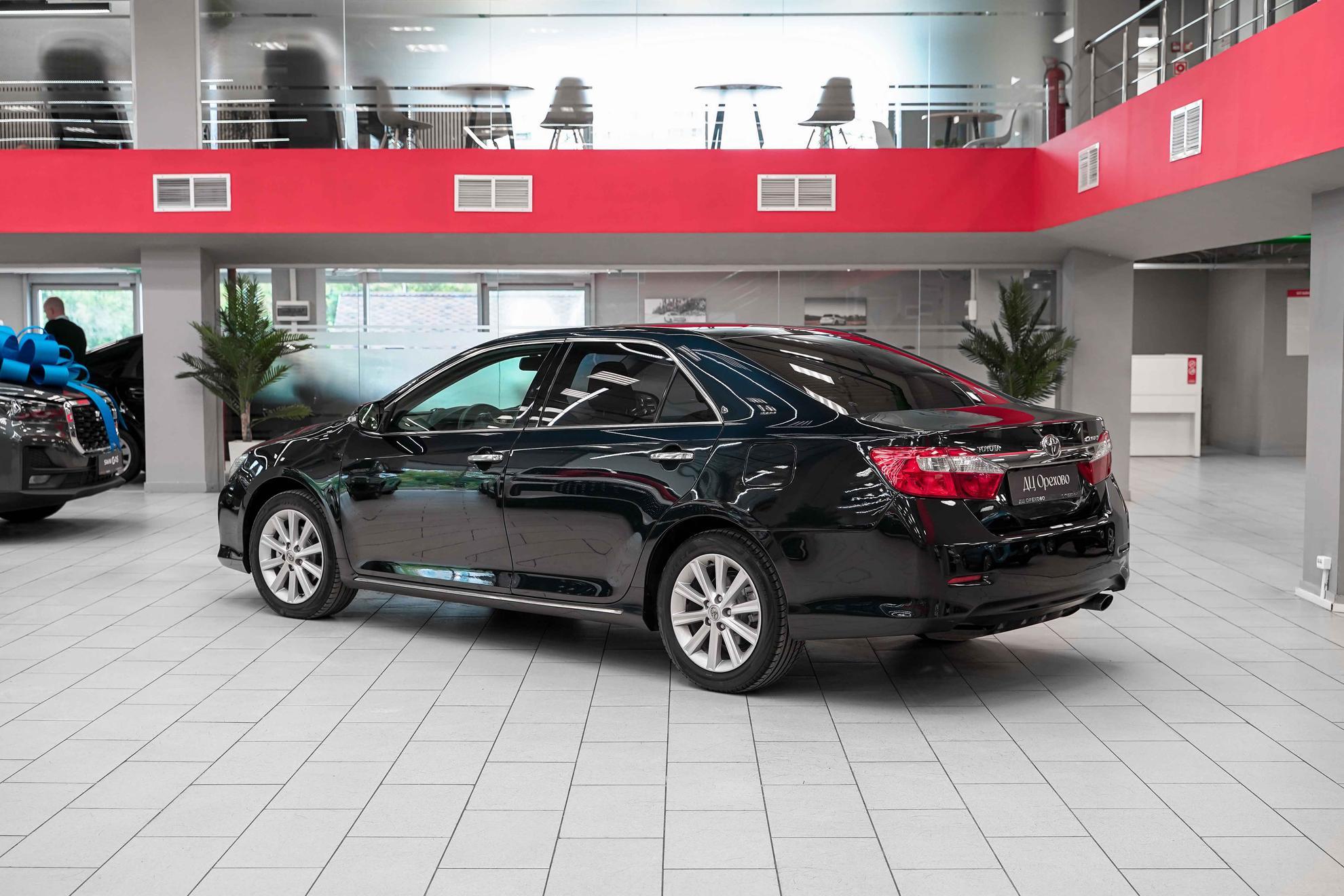Toyota Camry 2013, черный, ДЦ Орехово