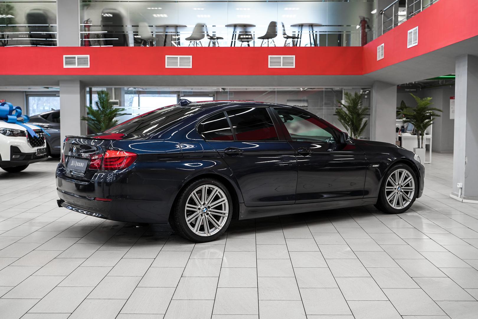 BMW 5 серии 2012, синий, ДЦ Орехово