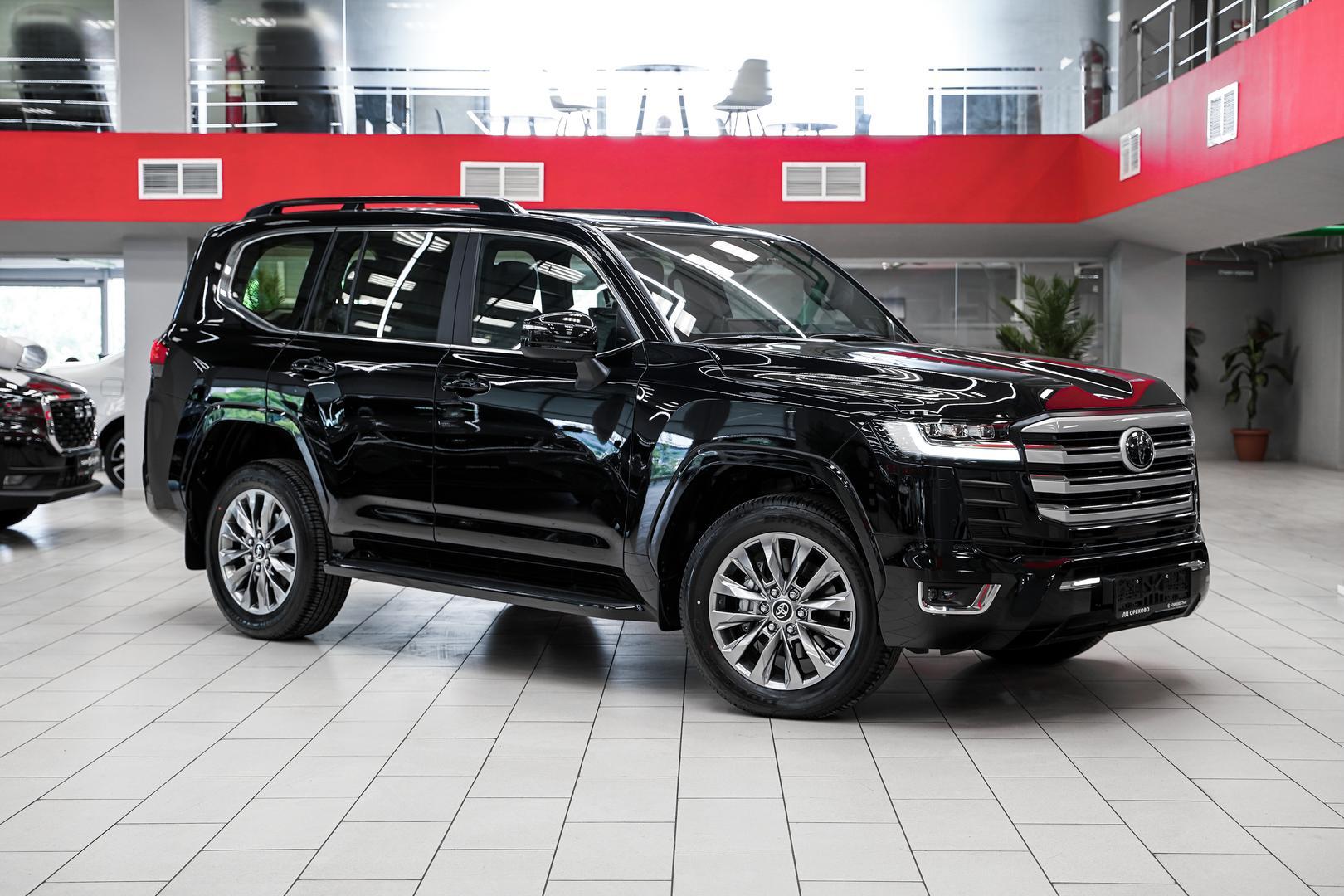 Toyota Land Cruiser 2024, черный, ДЦ Орехово