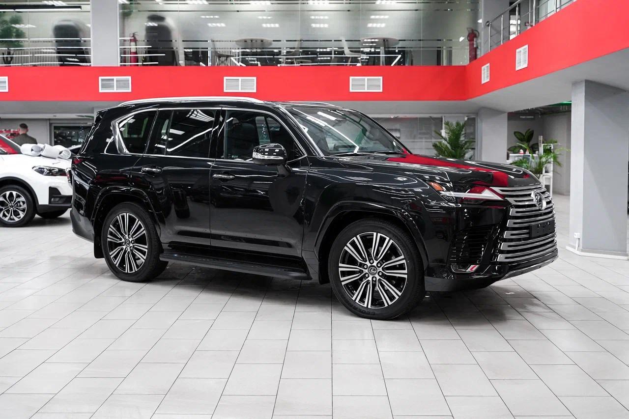 Lexus LX 2025, черный, ДЦ Орехово