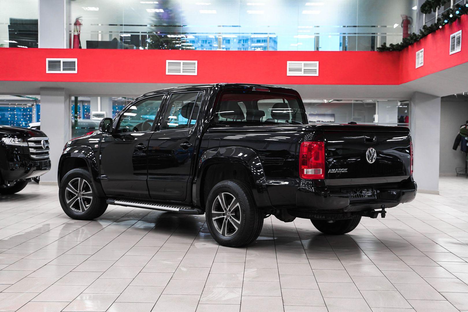 Volkswagen Amarok 2013, черный, ДЦ Орехово