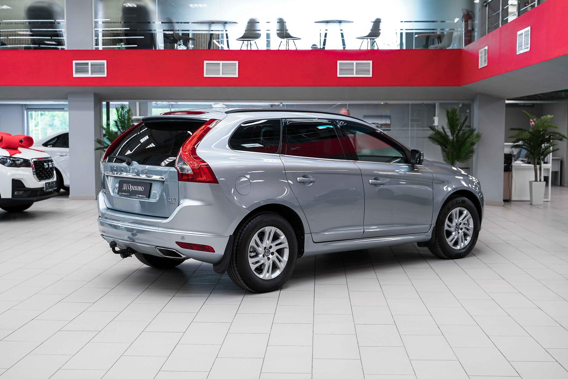 Volvo XC60 2015, серый, ДЦ Орехово