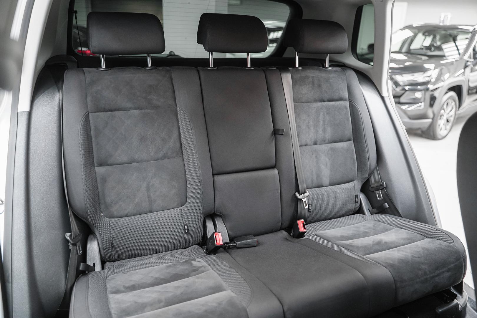 Volkswagen Tiguan 2012, серебряный, ДЦ Орехово