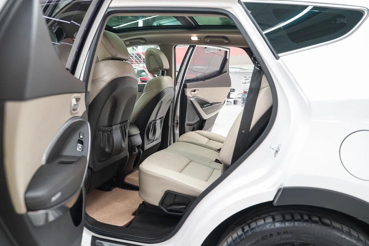 Hyundai Santa Fe 2013, белый, ДЦ Орехово