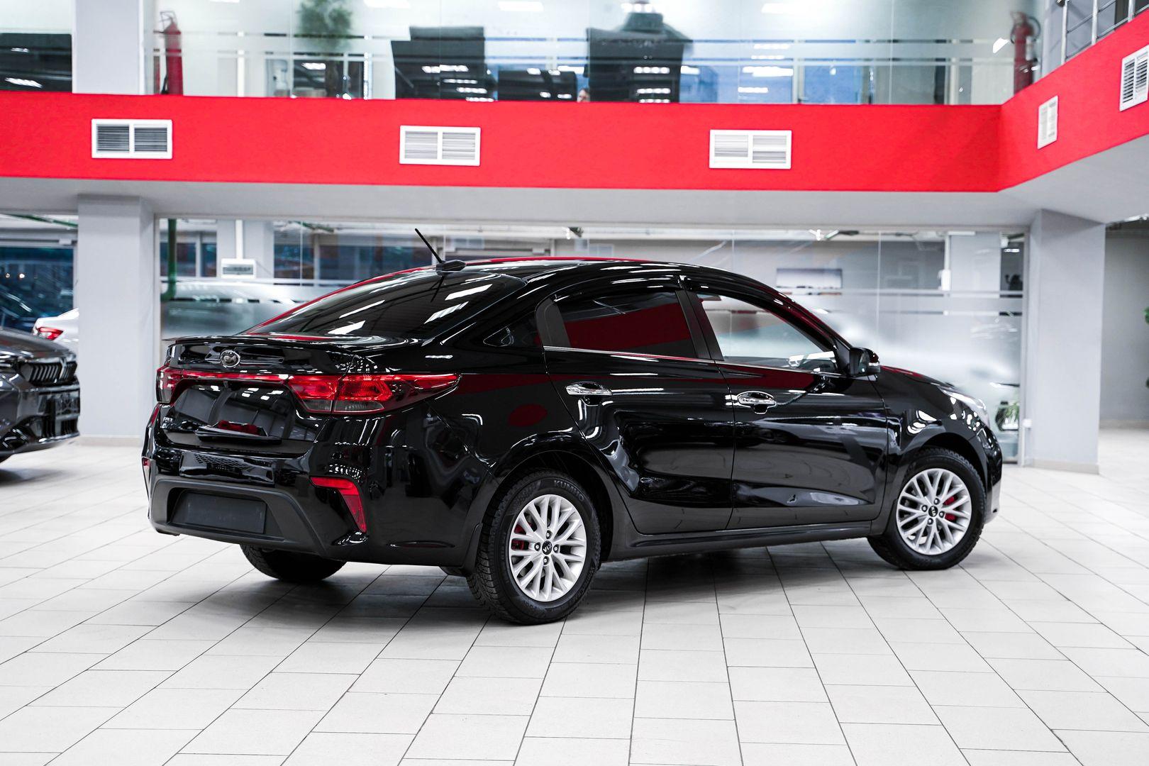 Kia Rio 2017, черный, ДЦ Орехово