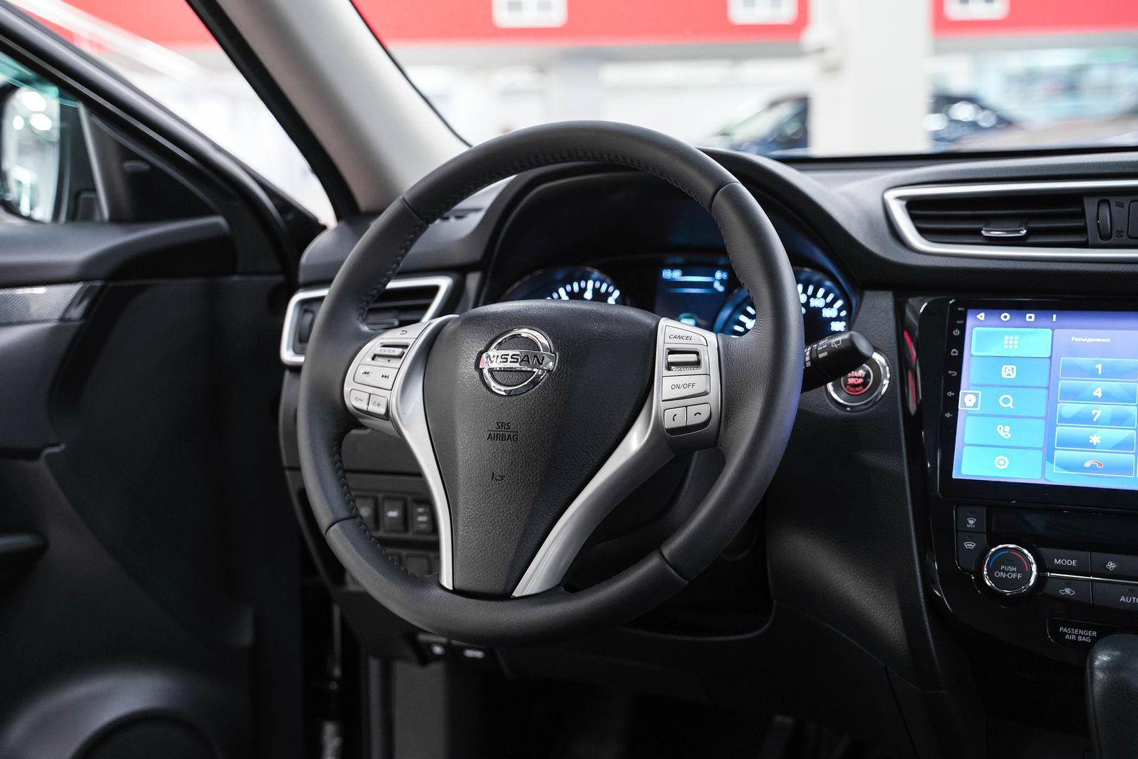 Nissan X-Trail 2016, зеленый, ДЦ Орехово