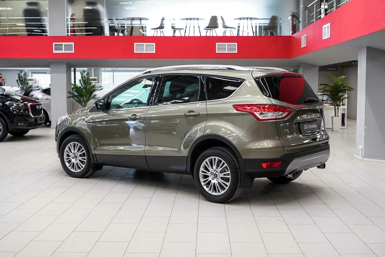 Ford Kuga 2014, зеленый, ДЦ Орехово