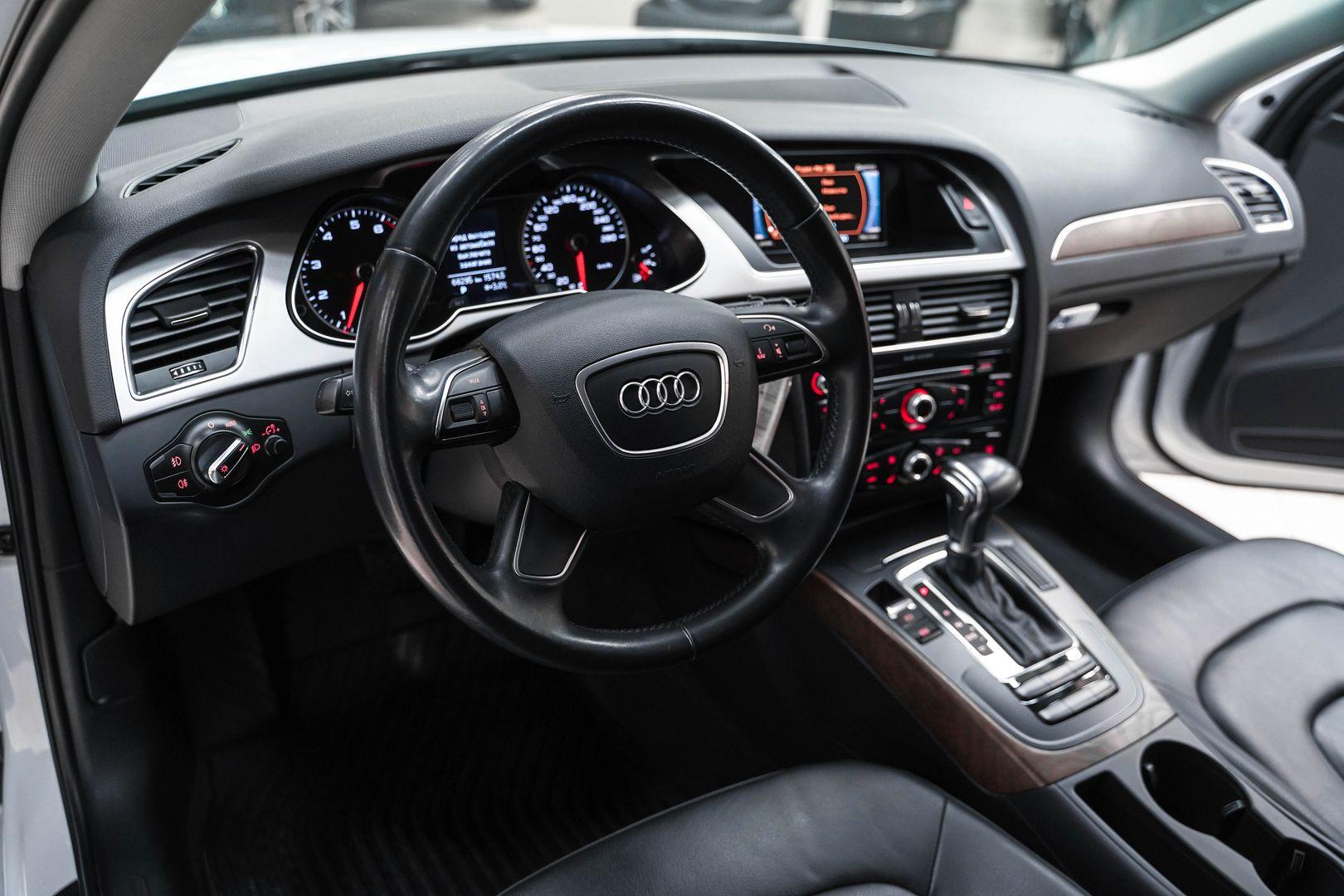 Audi A4 2015, белый, ДЦ Орехово