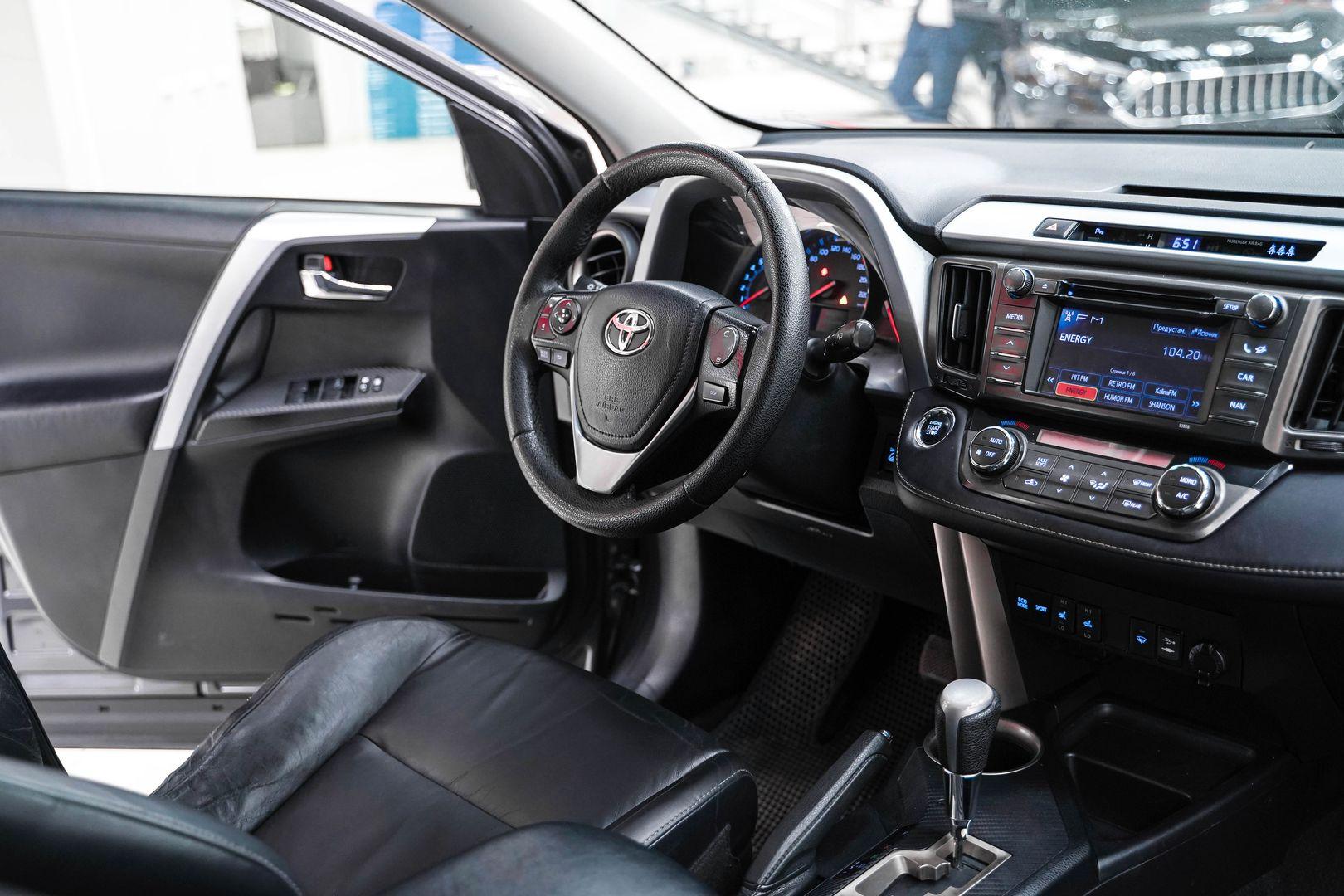 Toyota RAV4 2013, серый, ДЦ Орехово