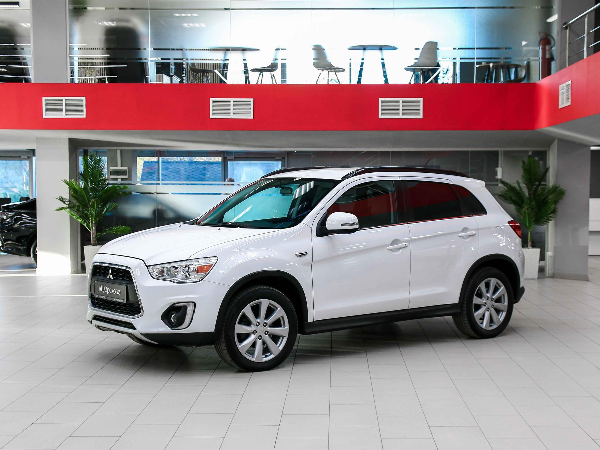 Mitsubishi ASX 2014, белый, ДЦ Орехово