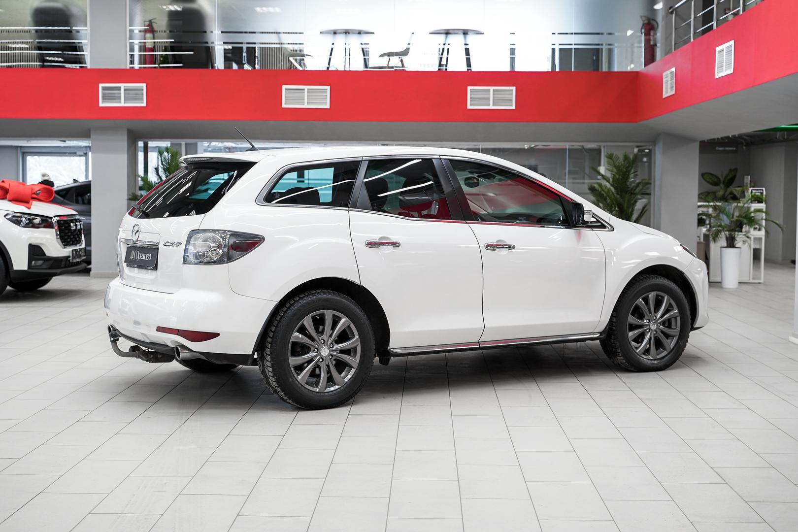Mazda CX-7 2011, белый, ДЦ Орехово