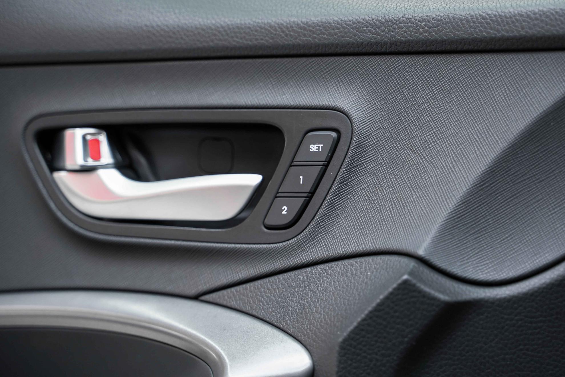 Hyundai Santa Fe 2013, черный, ДЦ Орехово