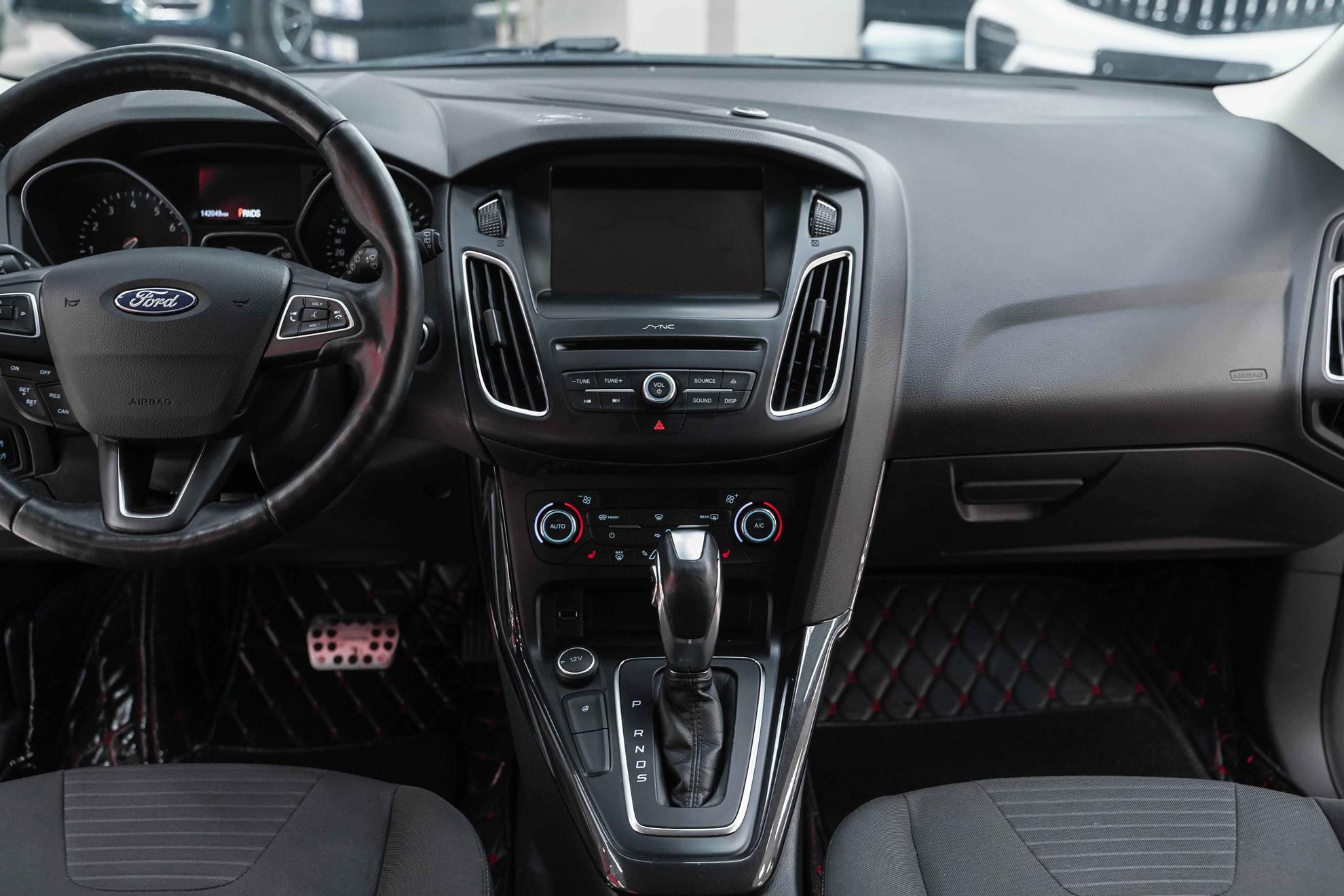 Ford Focus 2017, белый, ДЦ Орехово