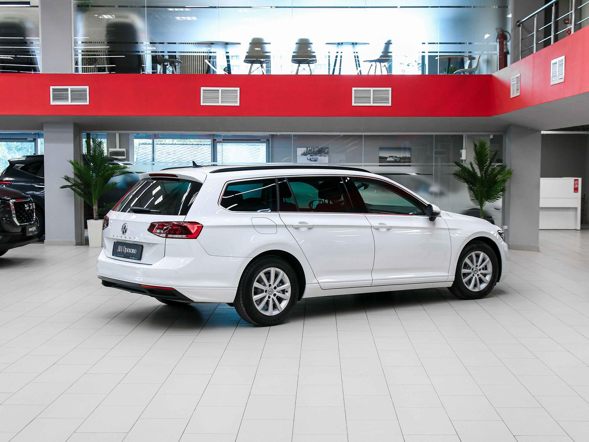 Volkswagen Passat 2020, белый, ДЦ Орехово