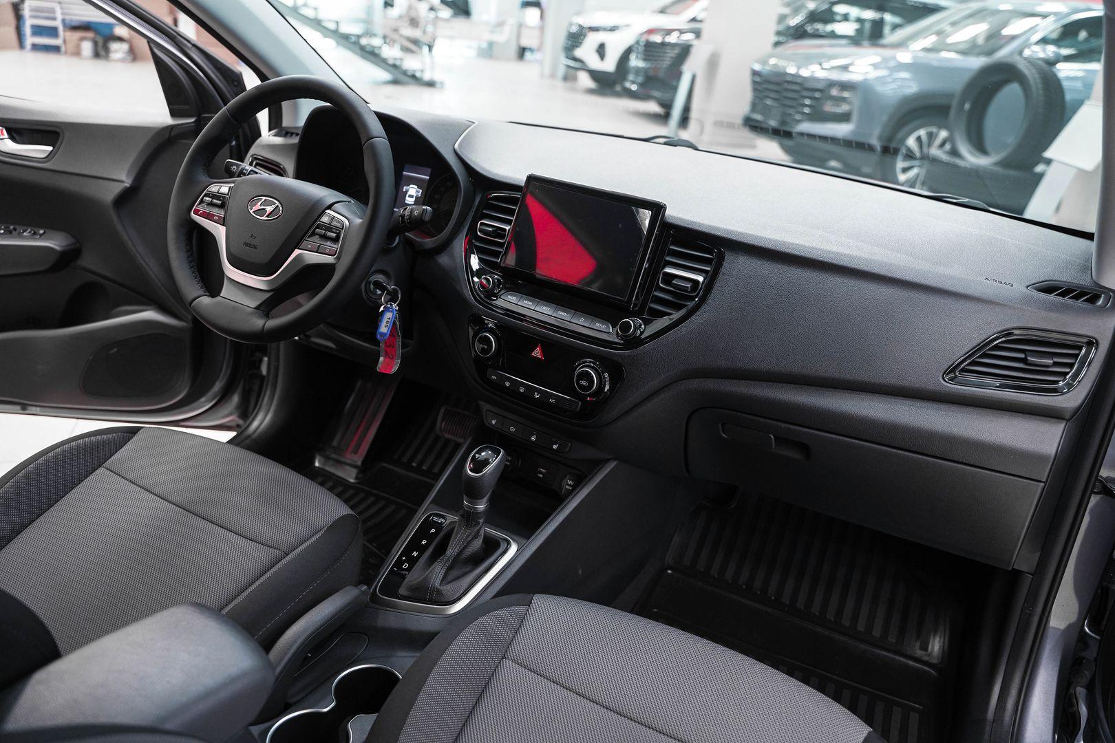 Hyundai Solaris 2020, серый, ДЦ Орехово
