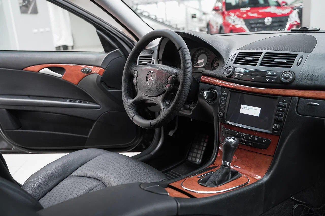 Mercedes-Benz E-Класс 2007, черный, ДЦ Орехово