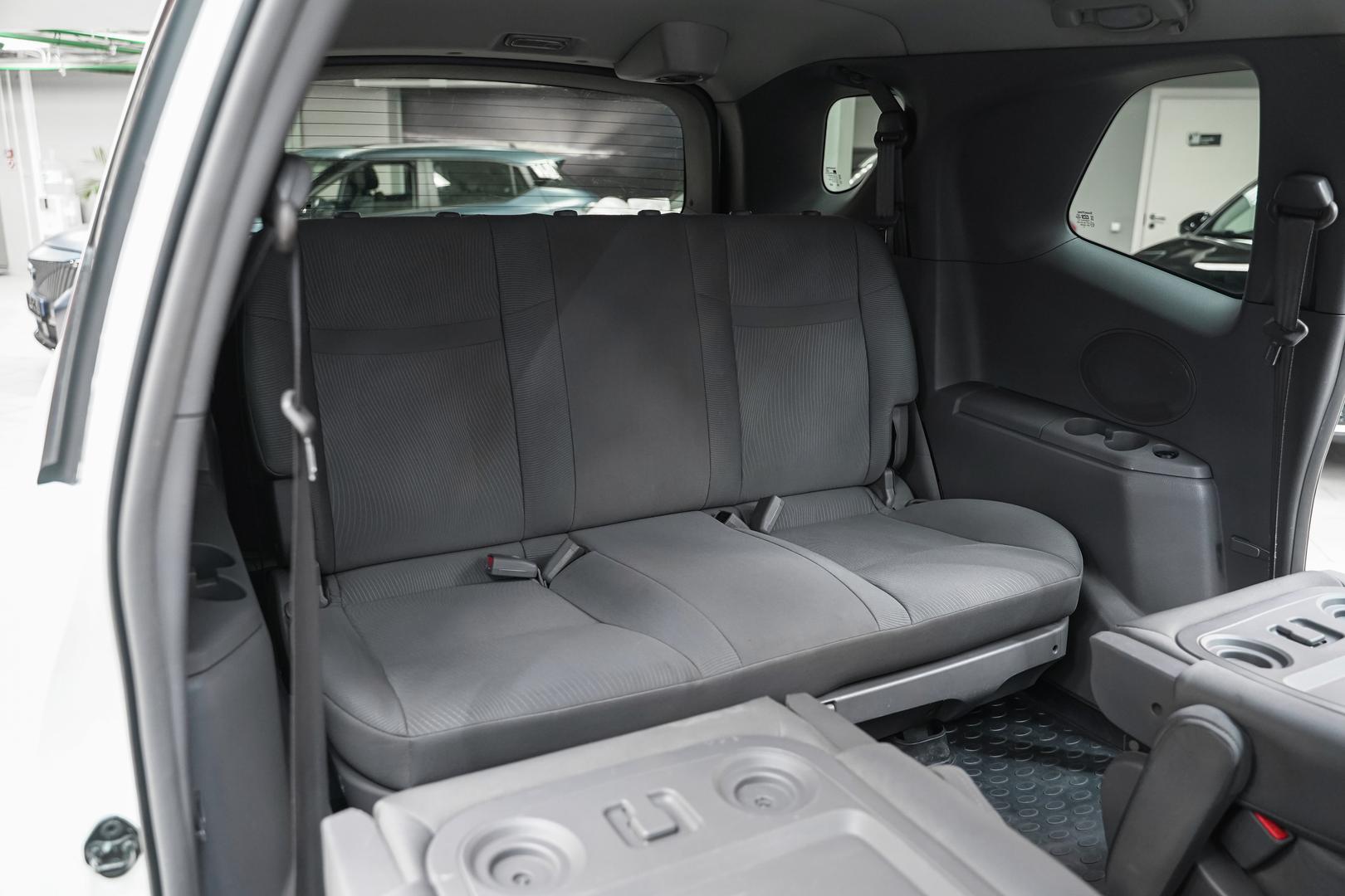 SsangYong Stavic 2014, белый, ДЦ Орехово