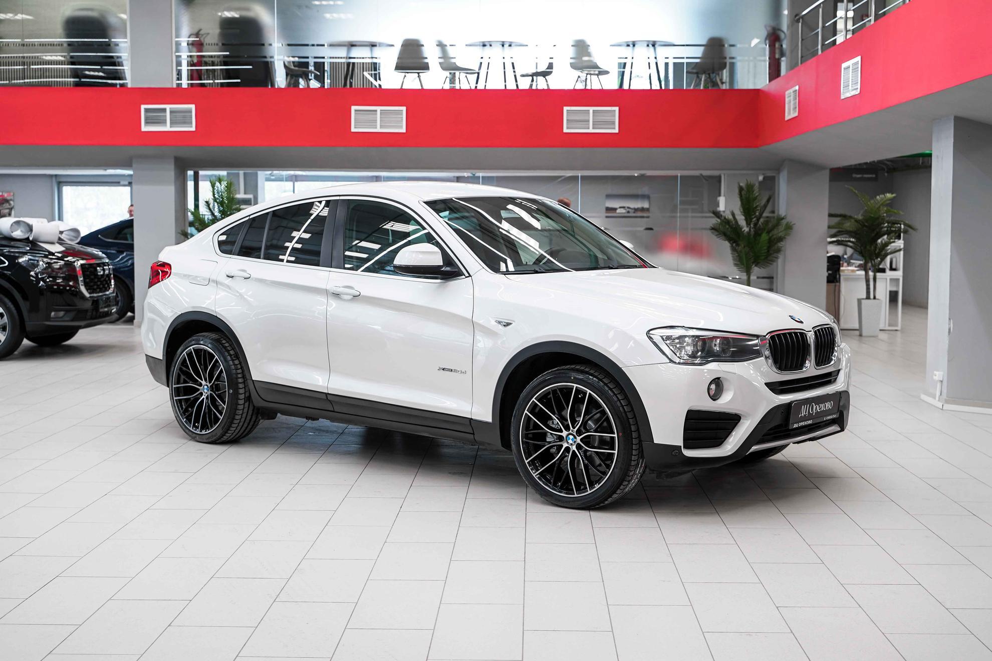 BMW X4 2017, белый, ДЦ Орехово